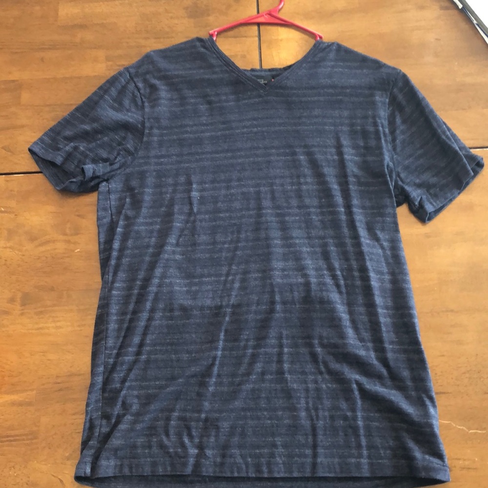 Men’s Marc Anthony T-shirt (Slight V-neck)